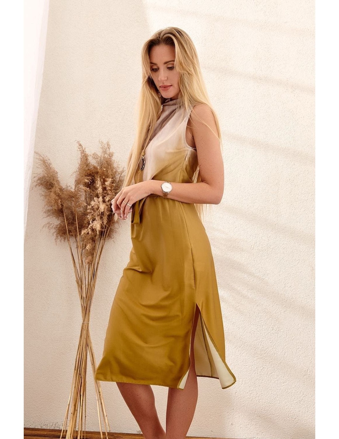 Subtle dress with a belt, olive PR91581 - Online store - Boutique